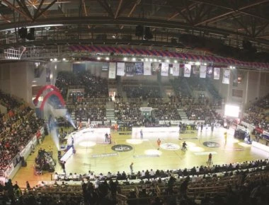 ΑΑΔΕ: Επιδρομή στα κυλικεία του Κλειστού Γηπέδου Ηρακλείου - Λίγο πριν παίξουν Ελλάδα-Σερβία!